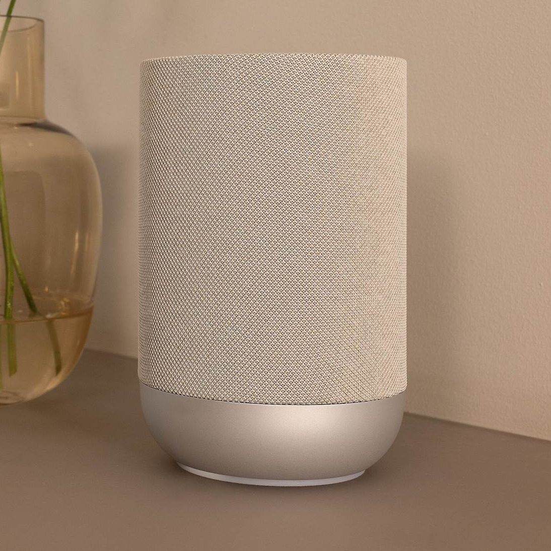 Multi-Room Wi‑Fi Smart Bluetooth Speaker Supporting Virtual Spatial Audio and High‑Resolution Audio Decoding